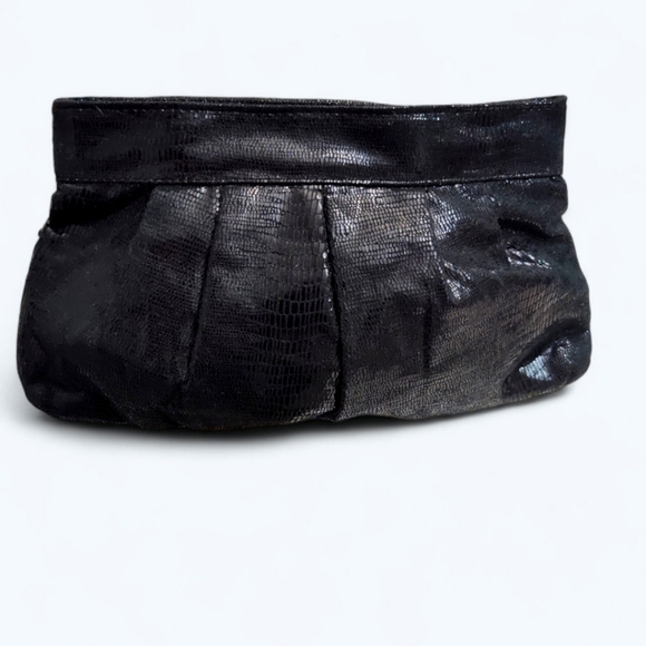 GAP Black Faux Snakeskin Clutch - Picture 1 of 4